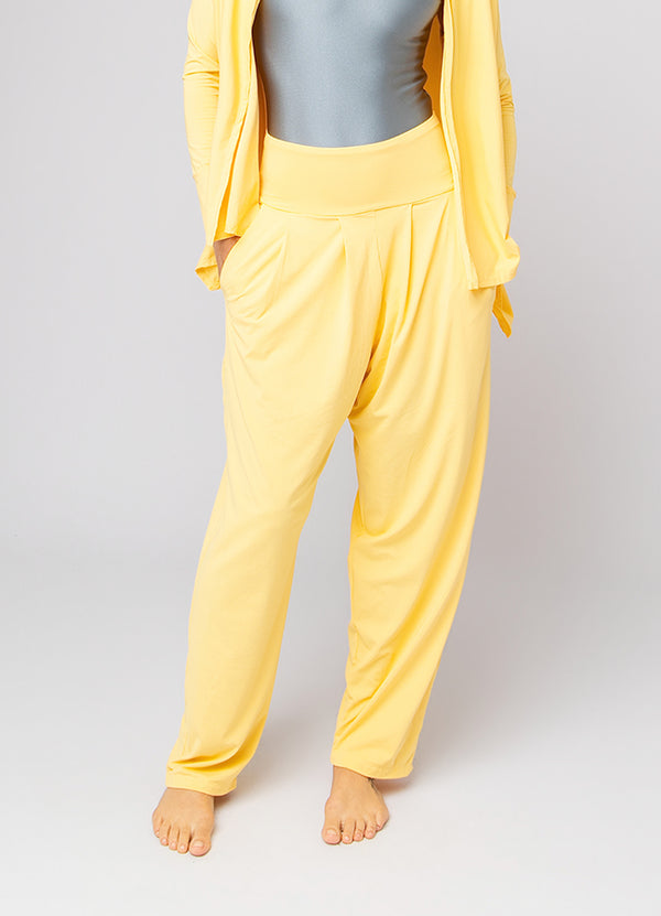 Calça Pantalona com Pregas e Shorts Interno Lago
