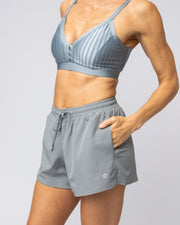 Shorts Fitness 2 em 1 Lago com Forro Interno